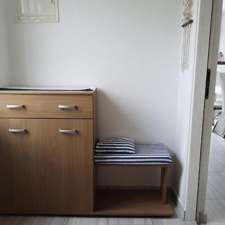 Apartman Milutin Vrsi Exteriör bild