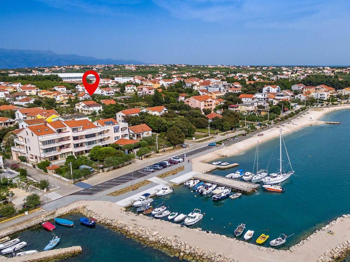Apartman Milutin Vrsi Exteriör bild