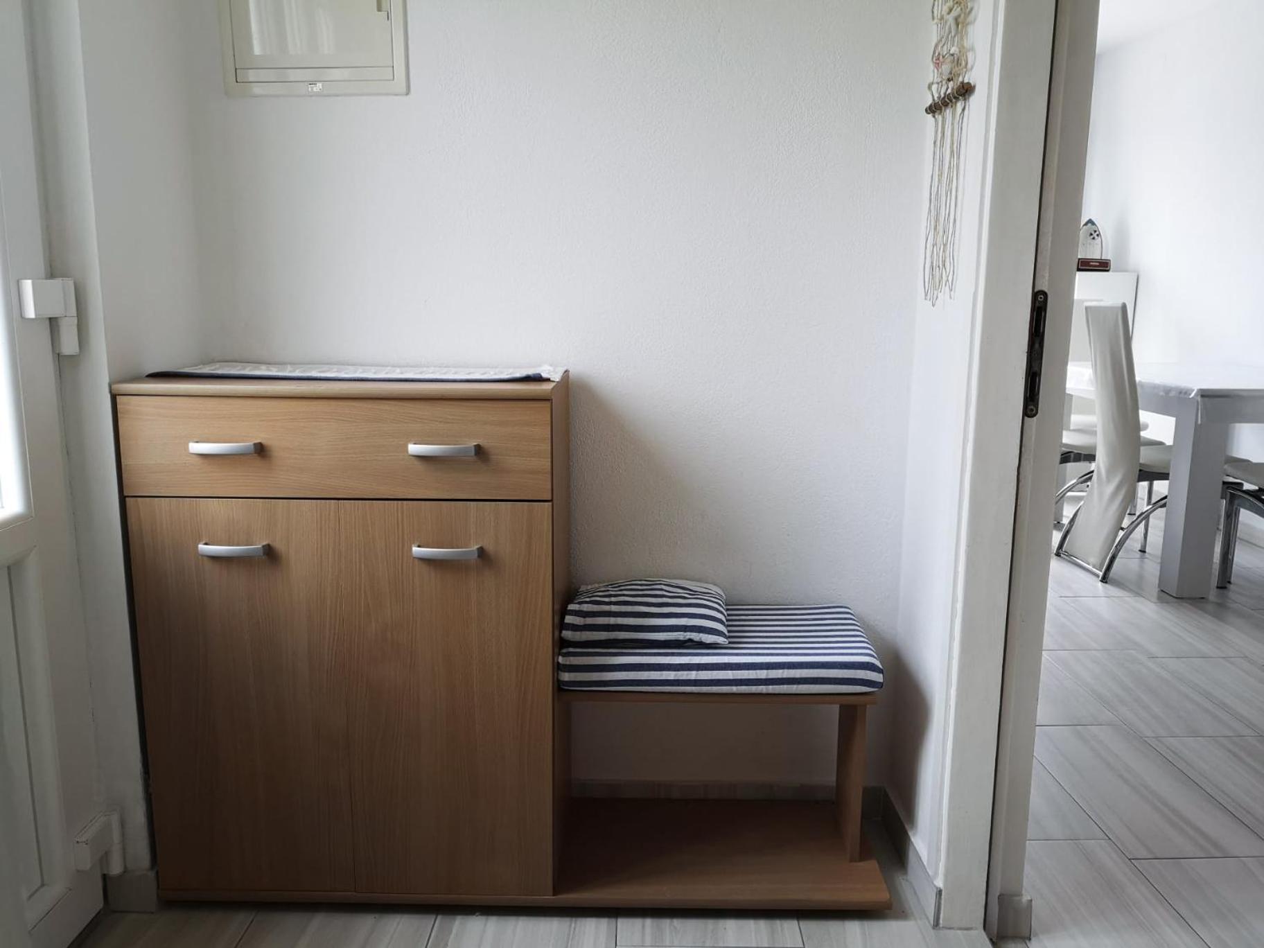 Apartman Milutin Vrsi Exteriör bild